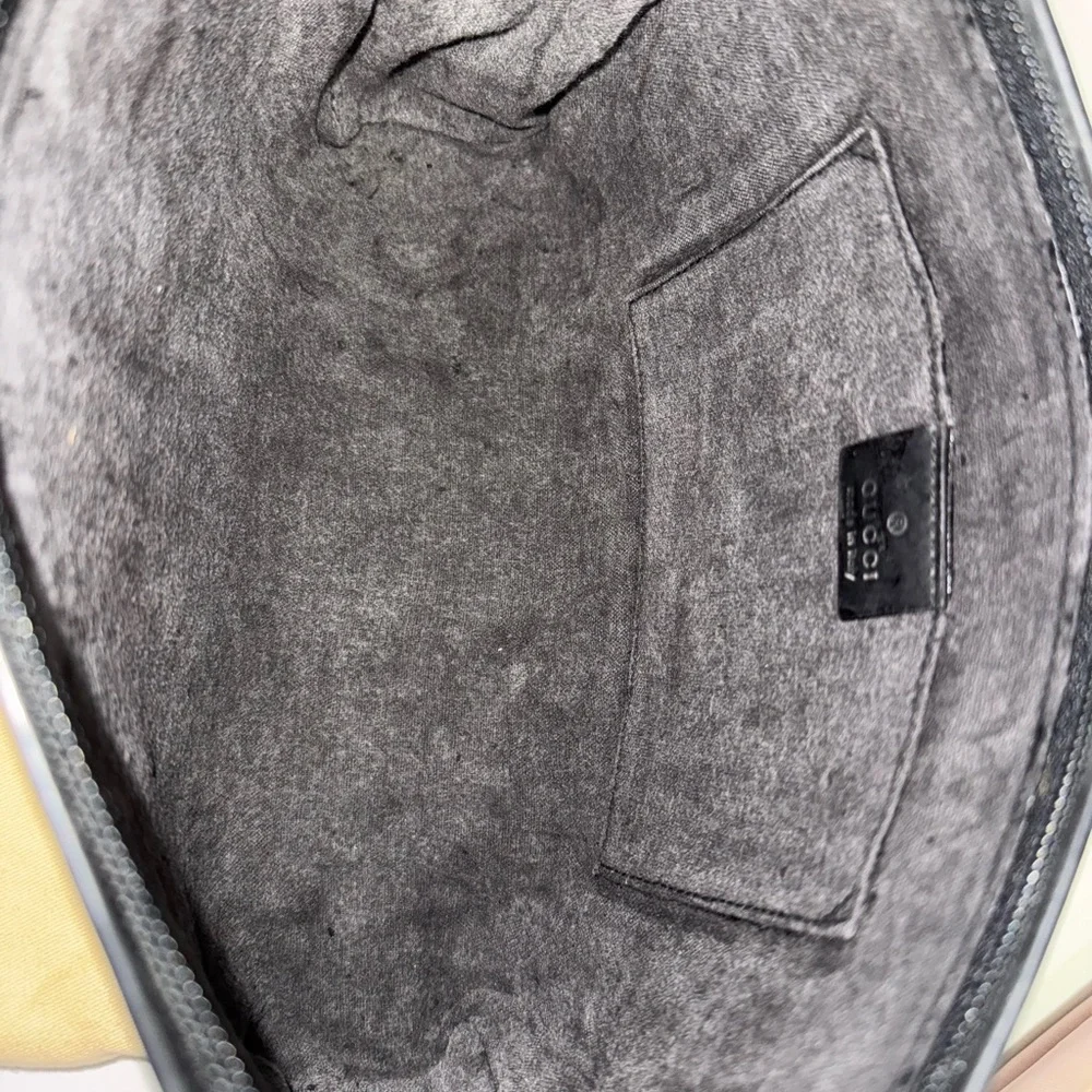 Gucci Black Toiletry Bag - Picture 3 of 5